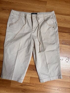 French Cuff Tan Color Crop/Capri Pants Drawstring Pockets Women’s Size 14